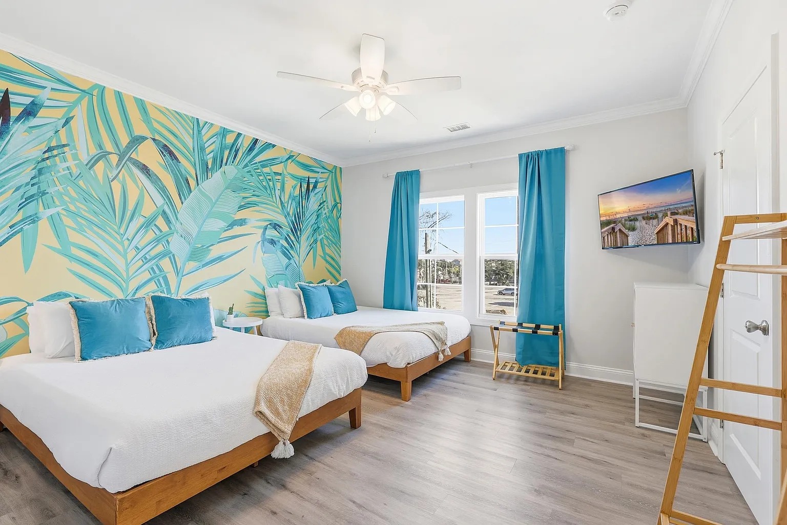 Banana Villa Bedroom 3 — Tropical Queen with two queen beds